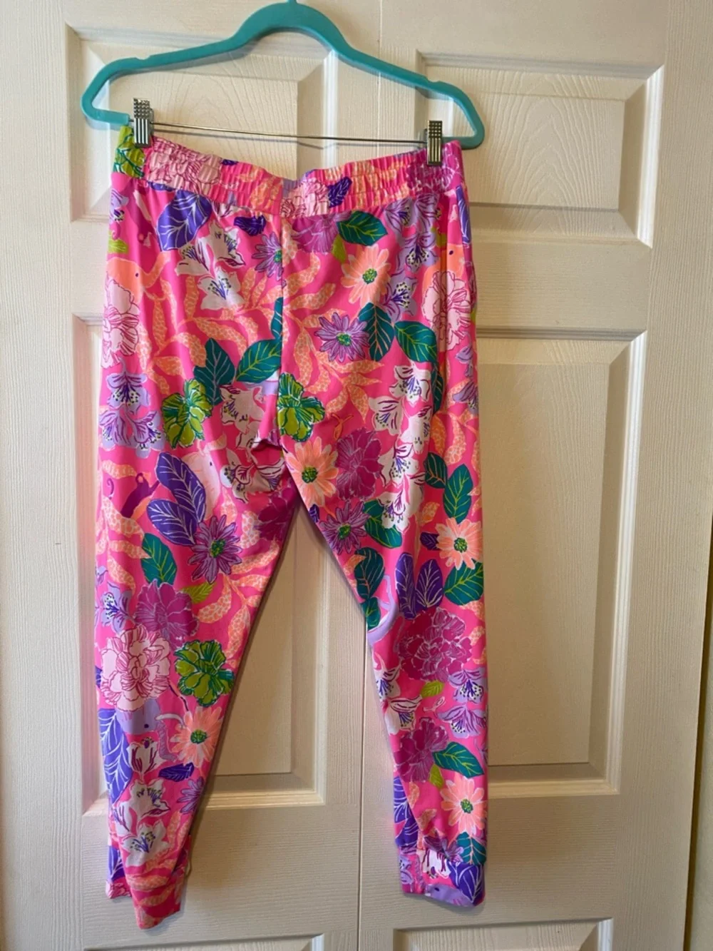 Lilly Pulitzer Lillabeth Joggers - Picture 2 of 2